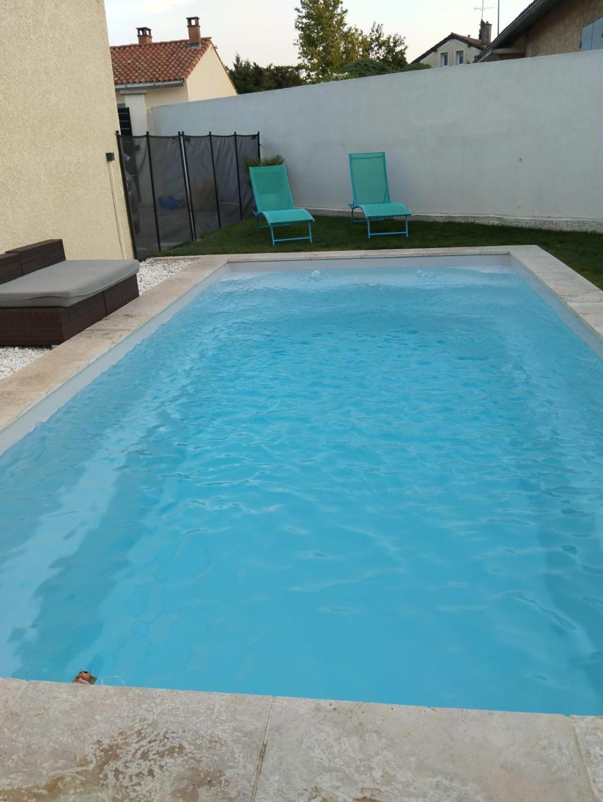 Villa J Et V Bedarrides Экстерьер фото